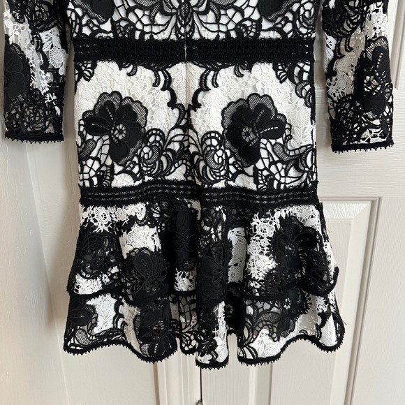 Alexis Sheena Black & White Floral Guipure Lace Tiered Mini Dress M - Picture 6 of 14